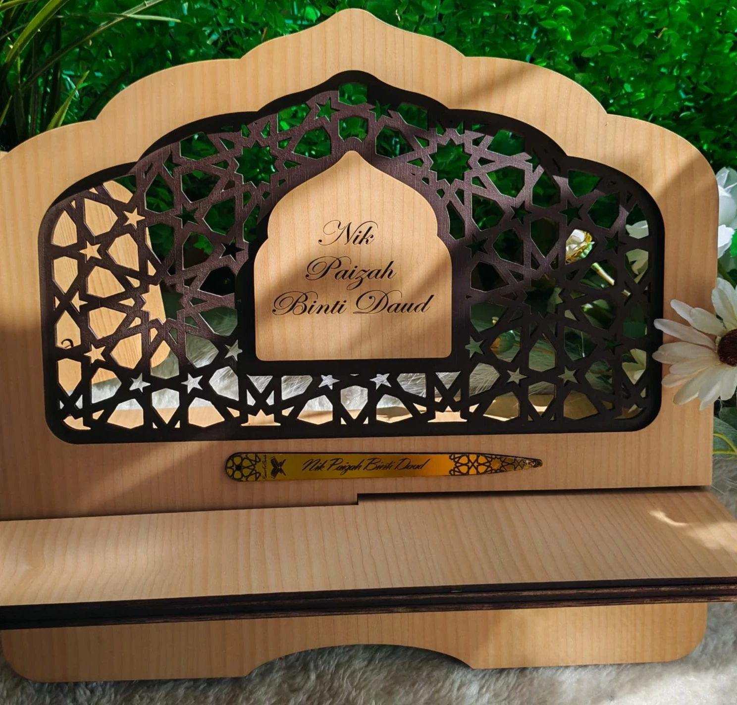 Exclusive Carved Wooden Rehal