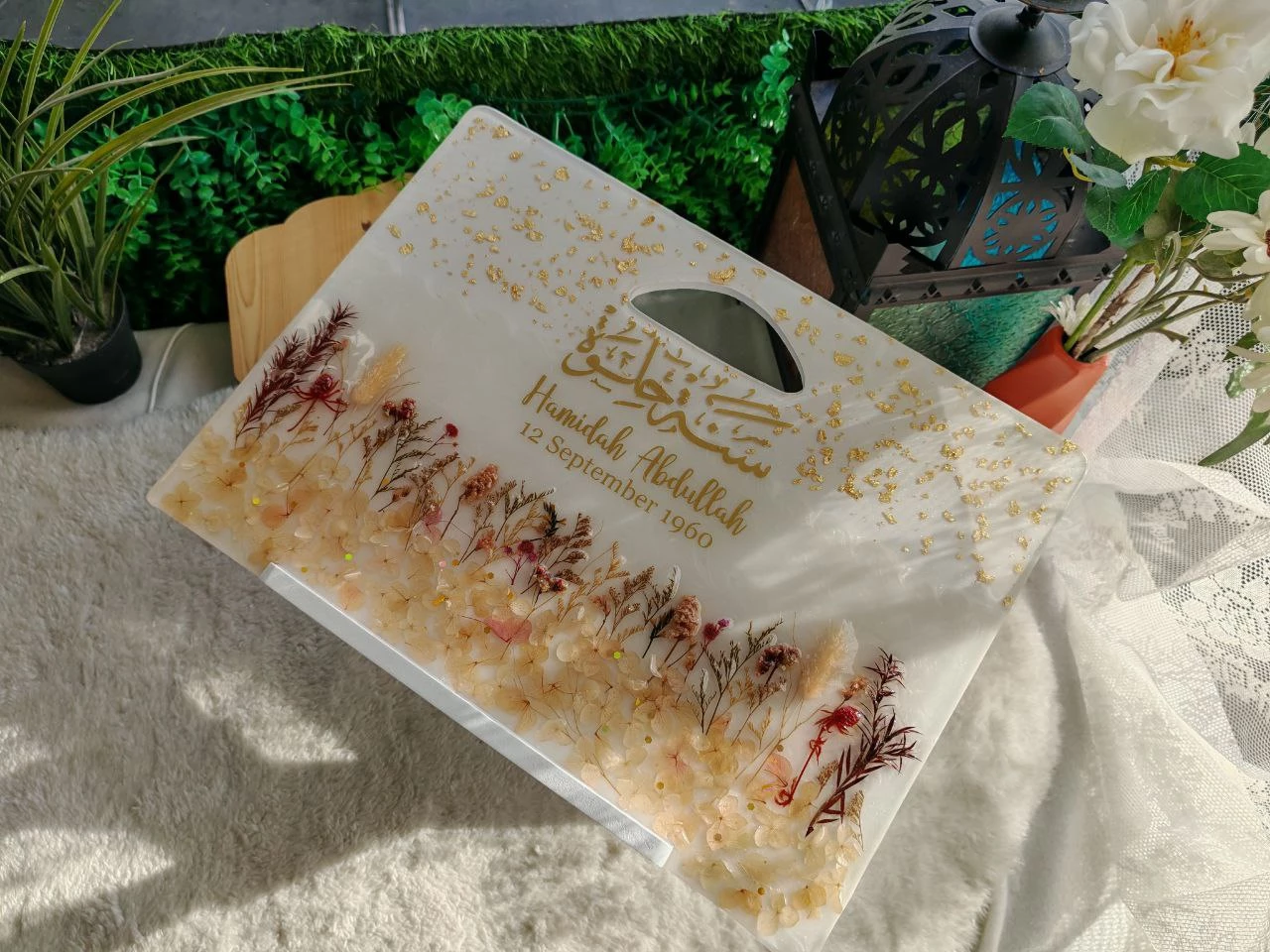 Exclusive Resin Quran Stand